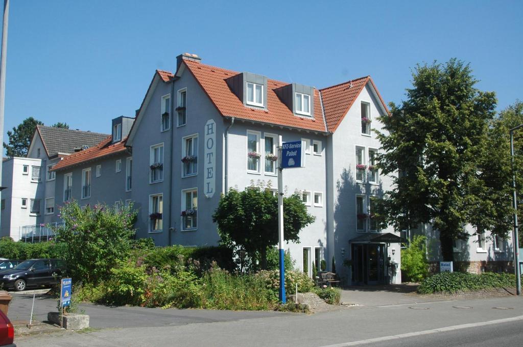 Hotel Lindemann Бад-Наухайм Экстерьер фото